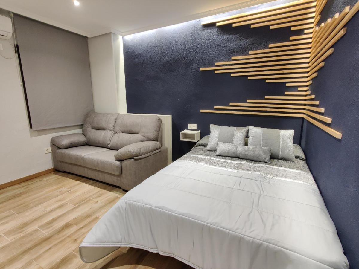 Duerme A Gusto - Tu Habitacion Acogedora En Torredonjimeno Exteriér fotografie