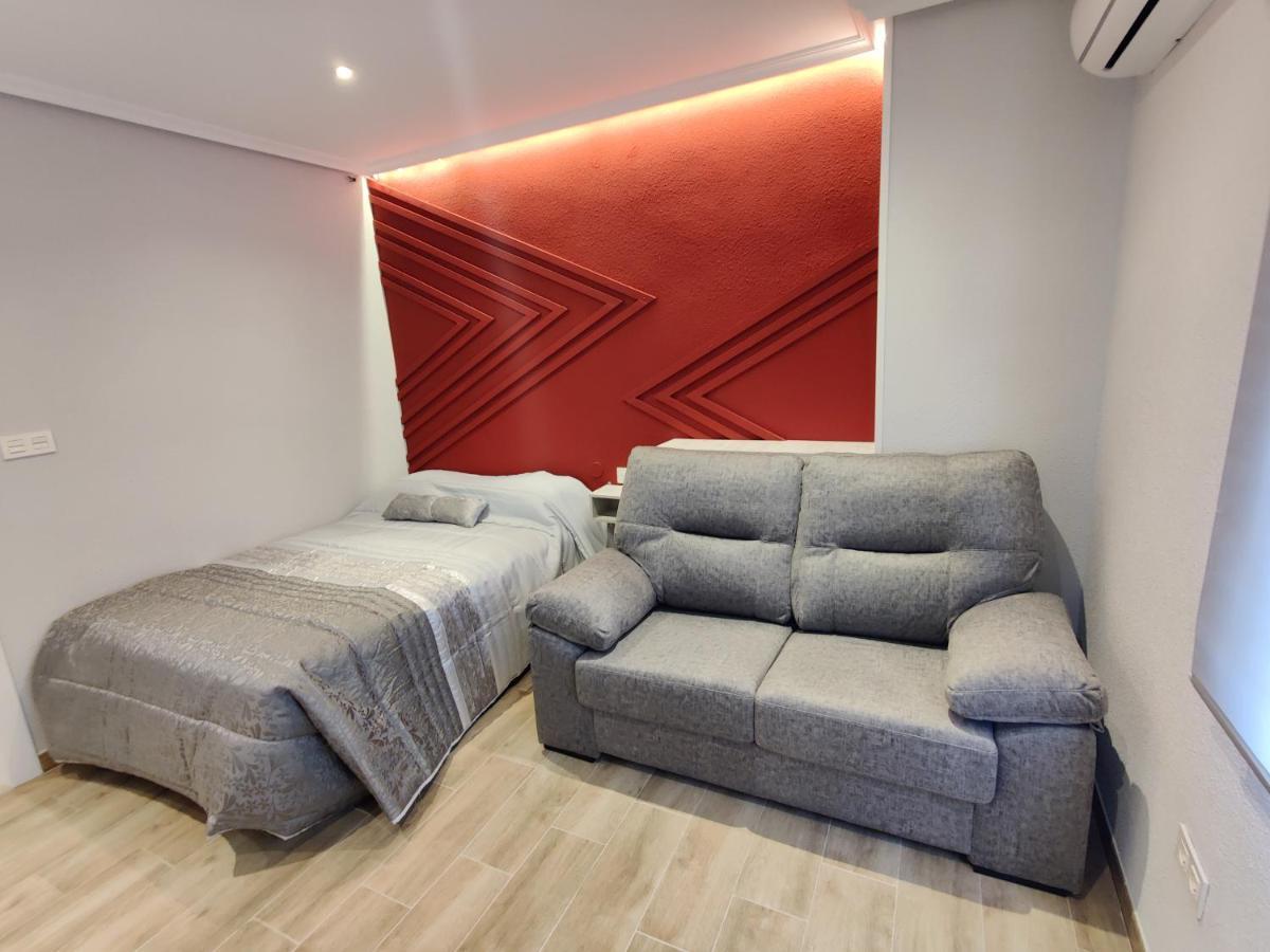 Duerme A Gusto - Tu Habitacion Acogedora En Torredonjimeno Exteriér fotografie
